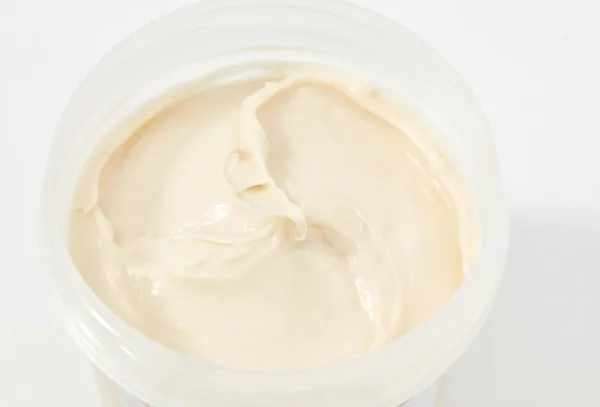 NOUNOU conditioner - Питательный кондиционер, облегчающий расчесывание волос